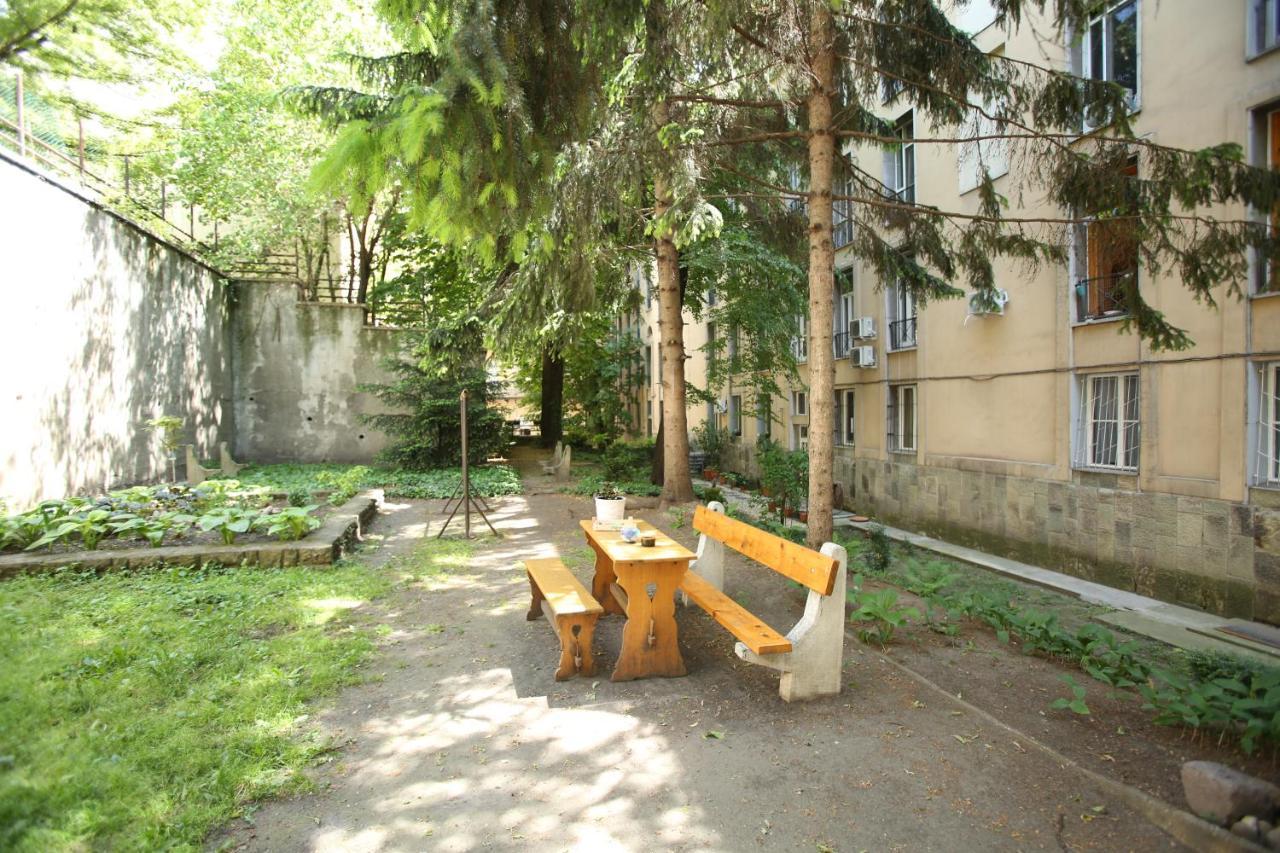 Castle Courtyard Hideaway Lägenhet Budapest Exteriör bild
